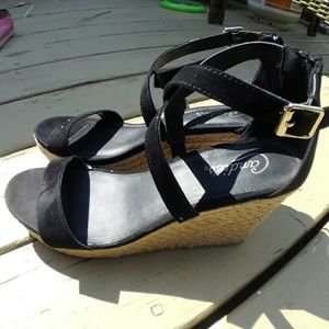 Super sexy Candies black wedges